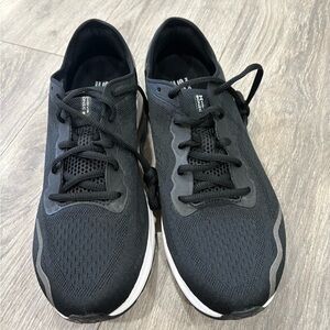 Men's UA HOV Sonic Running Shoes - Size 10 - Brand New